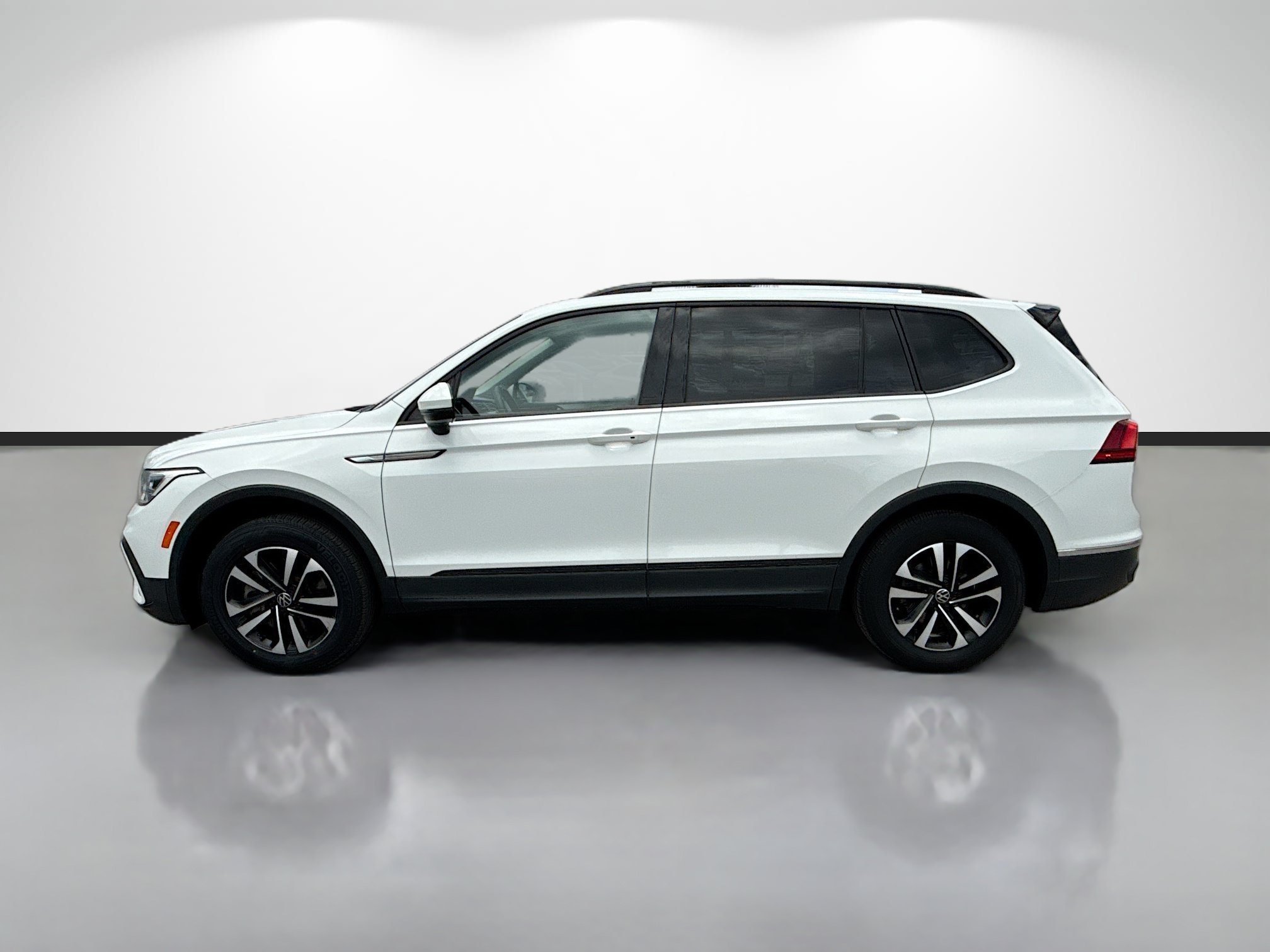 Used 2022 Volkswagen Tiguan S AWD/4WD image 6