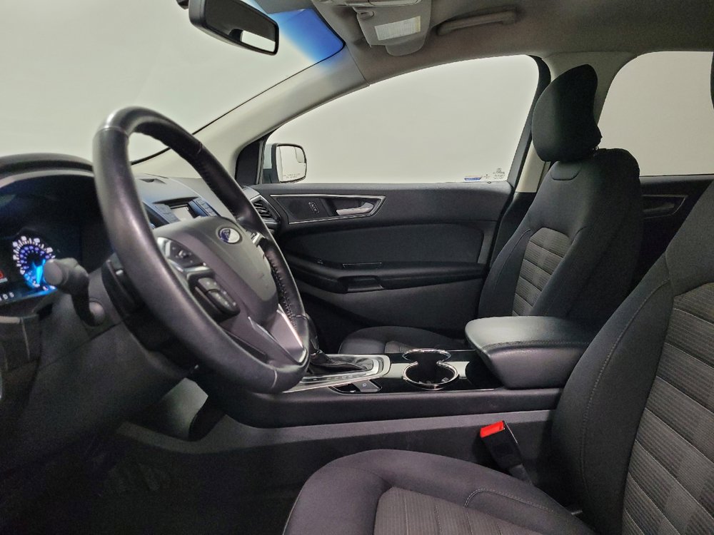 Used 2018 Ford Edge SEL image 17