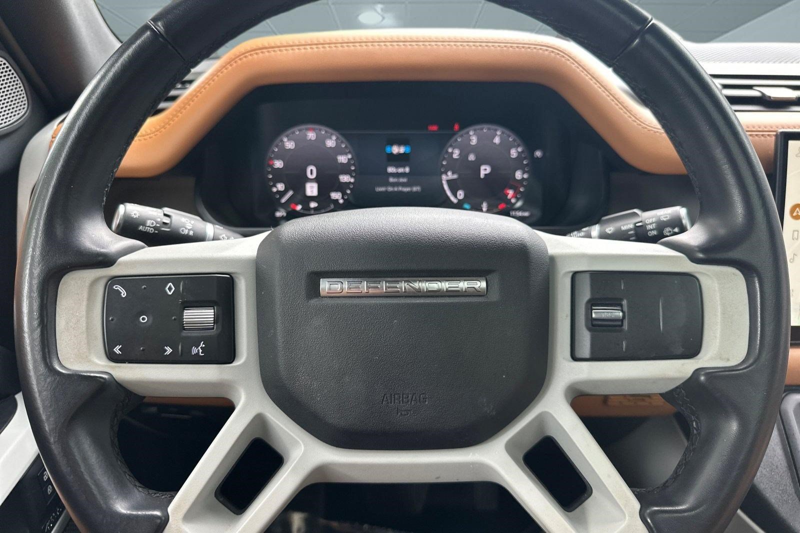 Used 2023 Land Rover Defender 130 X-Dynamic SE AWD/4WD image 11