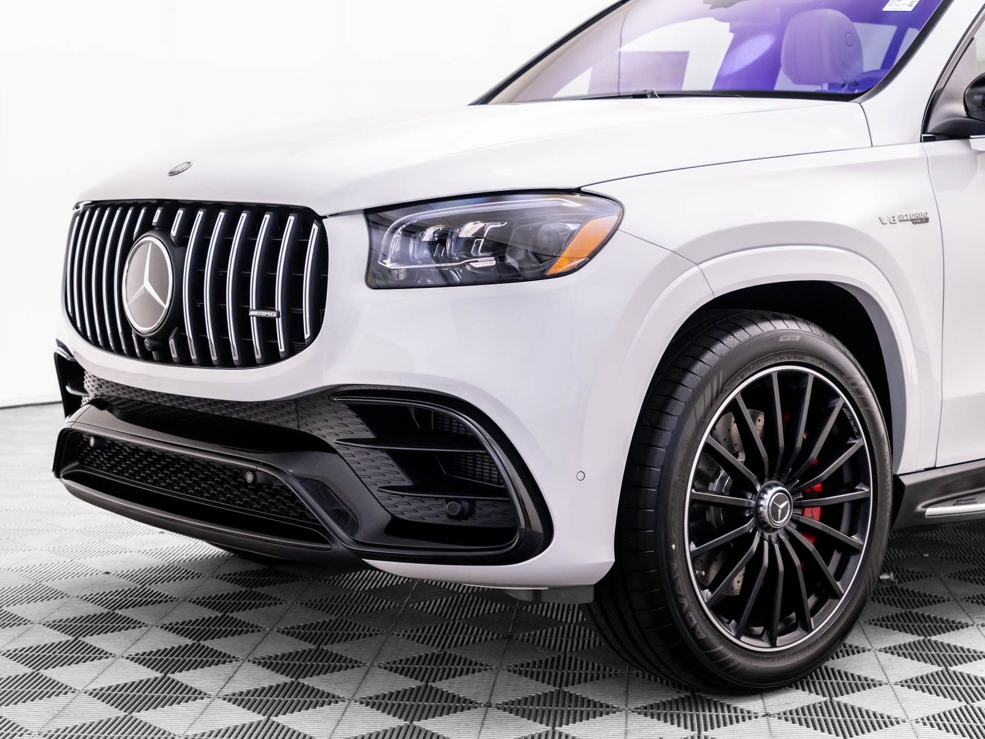 New 2026 Mercedes-Benz GLS 63 AMG 4MATIC image 40