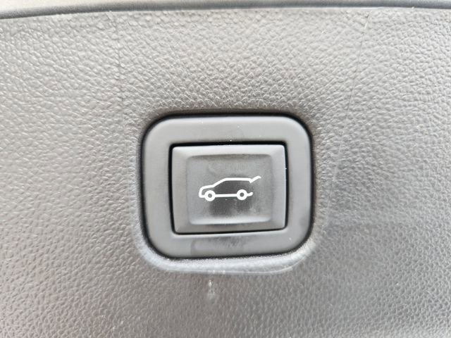 Used 2024 Chevrolet Blazer Premier FWD image 35