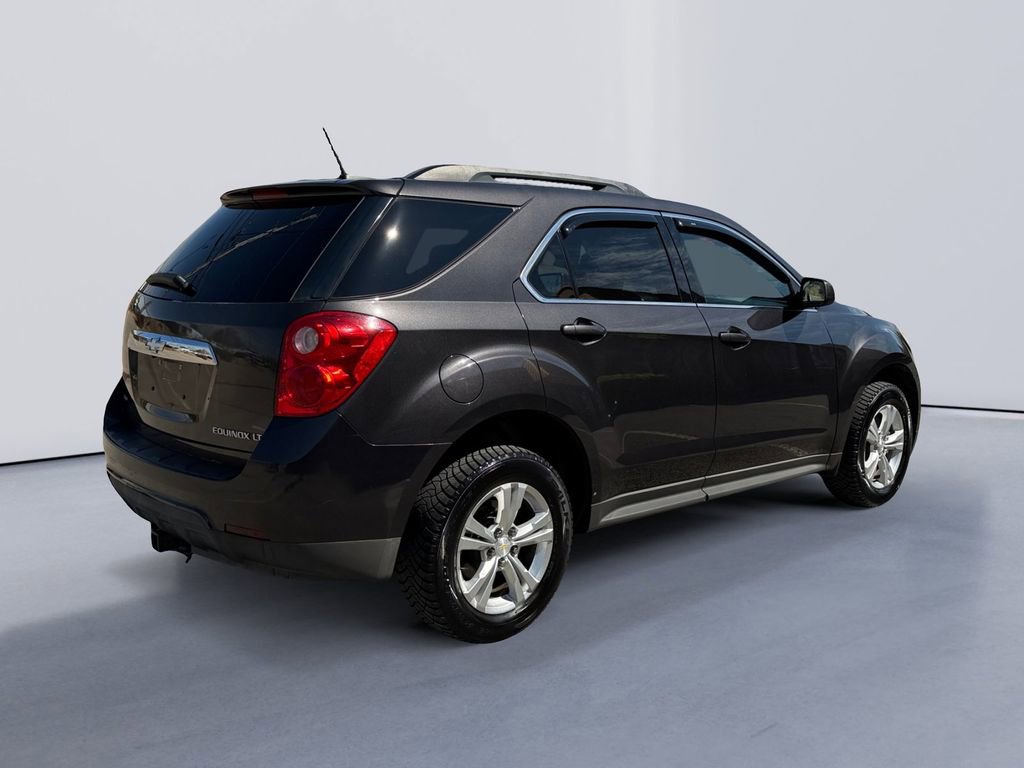 Used 2015 Chevrolet Equinox LT w/ Driver Convenience Package image 3