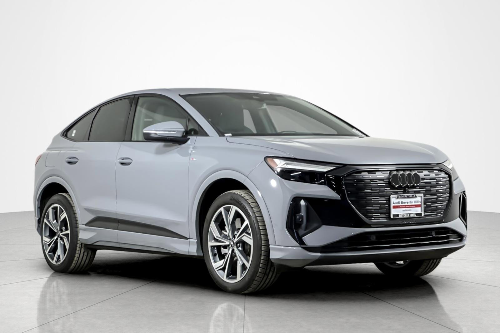 Certified 2023 Audi Q4 e-tron Premium AWD/4WD image 7