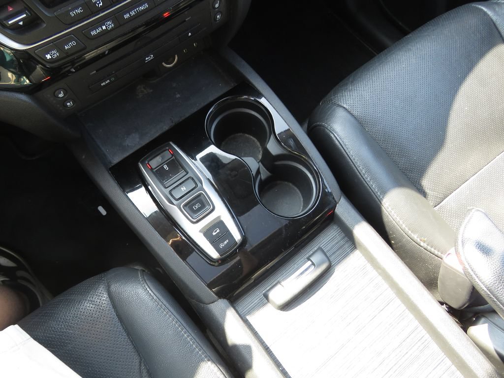 Used 2018 Honda Pilot Elite image 25