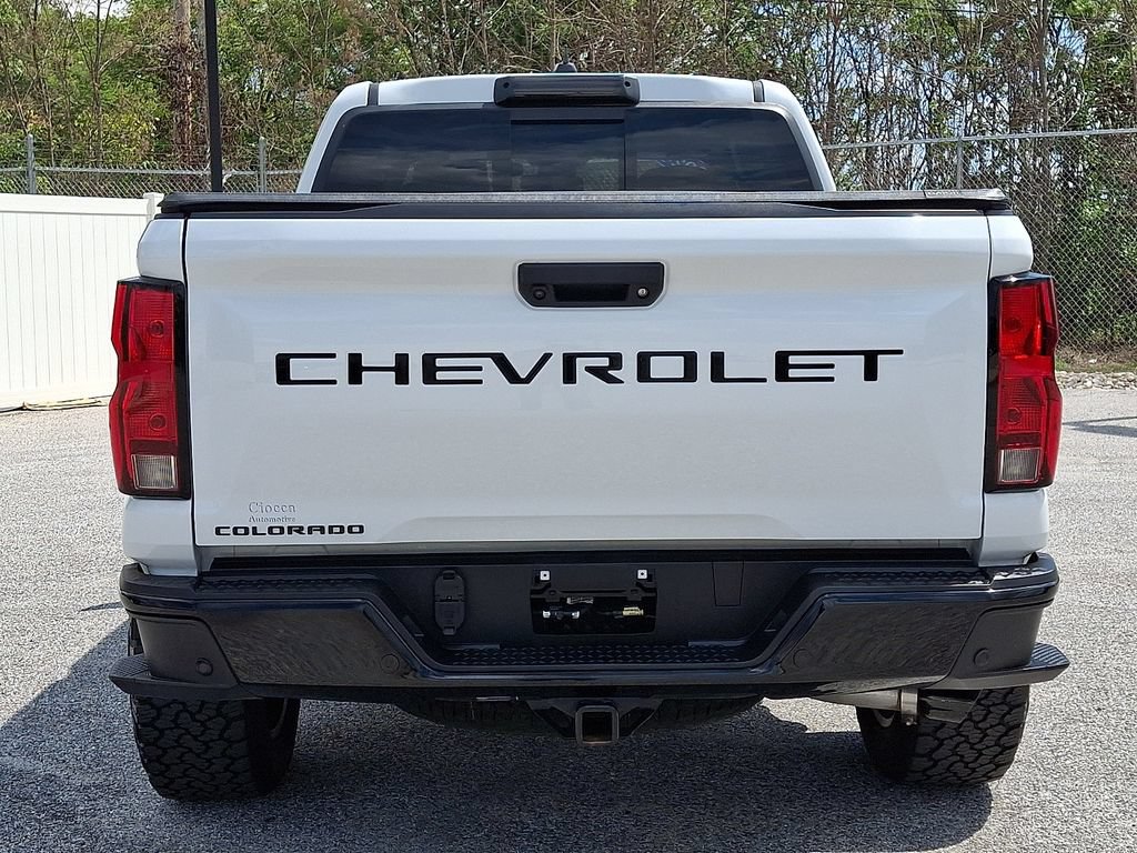 Used 2024 Chevrolet Colorado Trail Boss w/ LPO, Dark Essentials Package AWD/4WD image 8