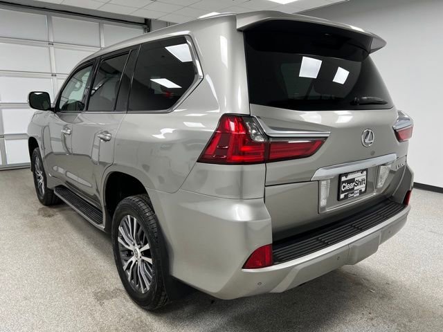 Used 2016 Lexus LX 570 4WD w/ Luxury Package image 7