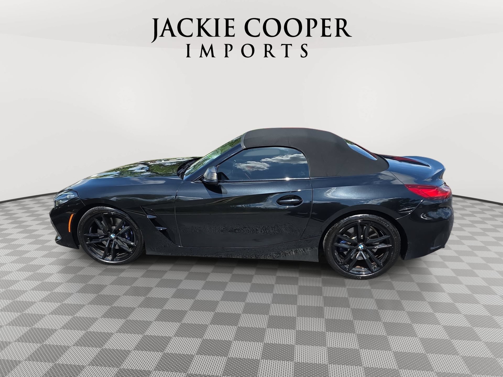 Used 2020 BMW Z4 M40i w/ Premium Package RWD image 8