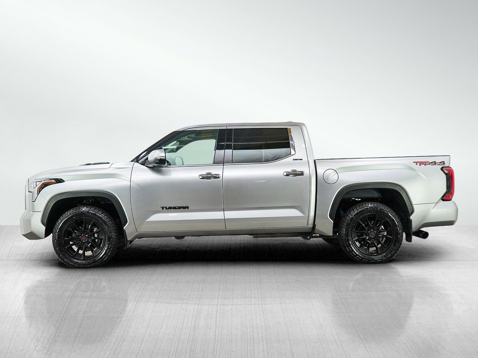 Used 2023 Toyota Tundra Limited w/ TRD Off-Road Package AWD/4WD image 2