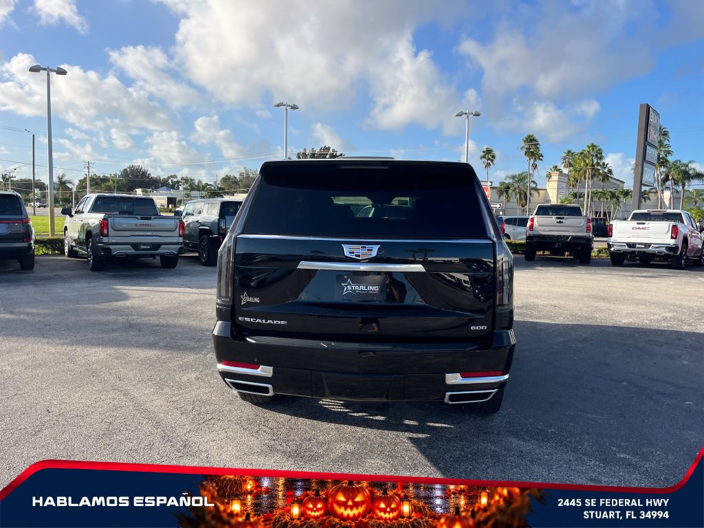 Used 2025 Cadillac Escalade Premium Luxury AWD/4WD image 6