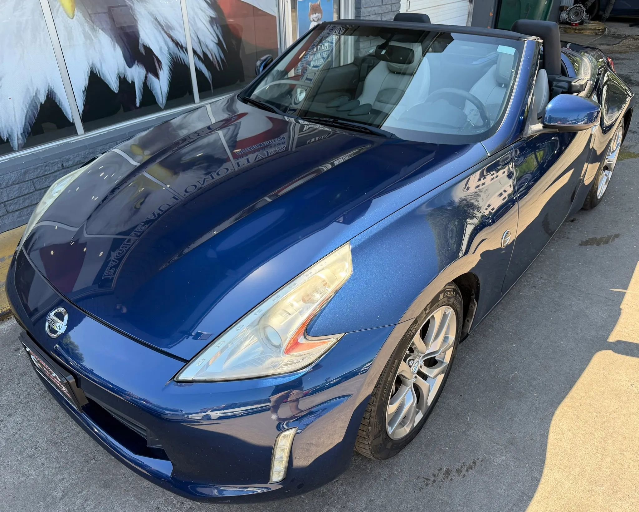 Used 2013 Nissan 370Z Touring RWD image 15