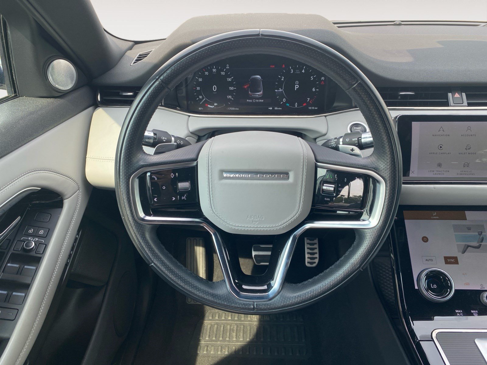 Used 2021 Land Rover Range Rover Evoque R-Dynamic HSE AWD/4WD image 14