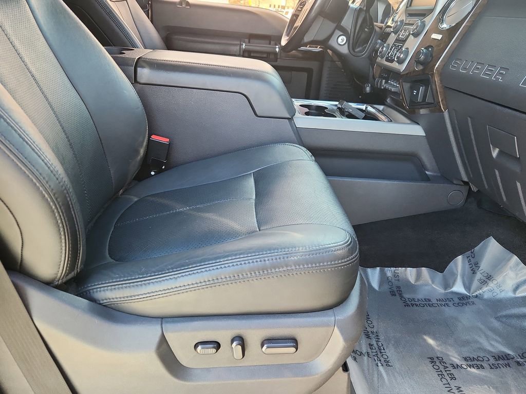 Used 2016 Ford F350 Platinum w/ FX4 Off-Road Package image 17