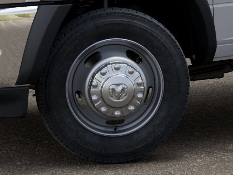 New 2026 RAM 4500 Tradesman w/ Chrome Appearance Group AWD/4WD image 9