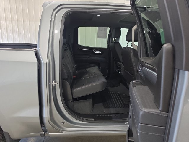 Used 2025 Chevrolet Silverado 1500 LTZ w/ LTZ Convenience Package II AWD/4WD image 28