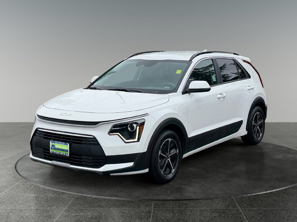 Used 2025 Kia Niro LX FWD image 4