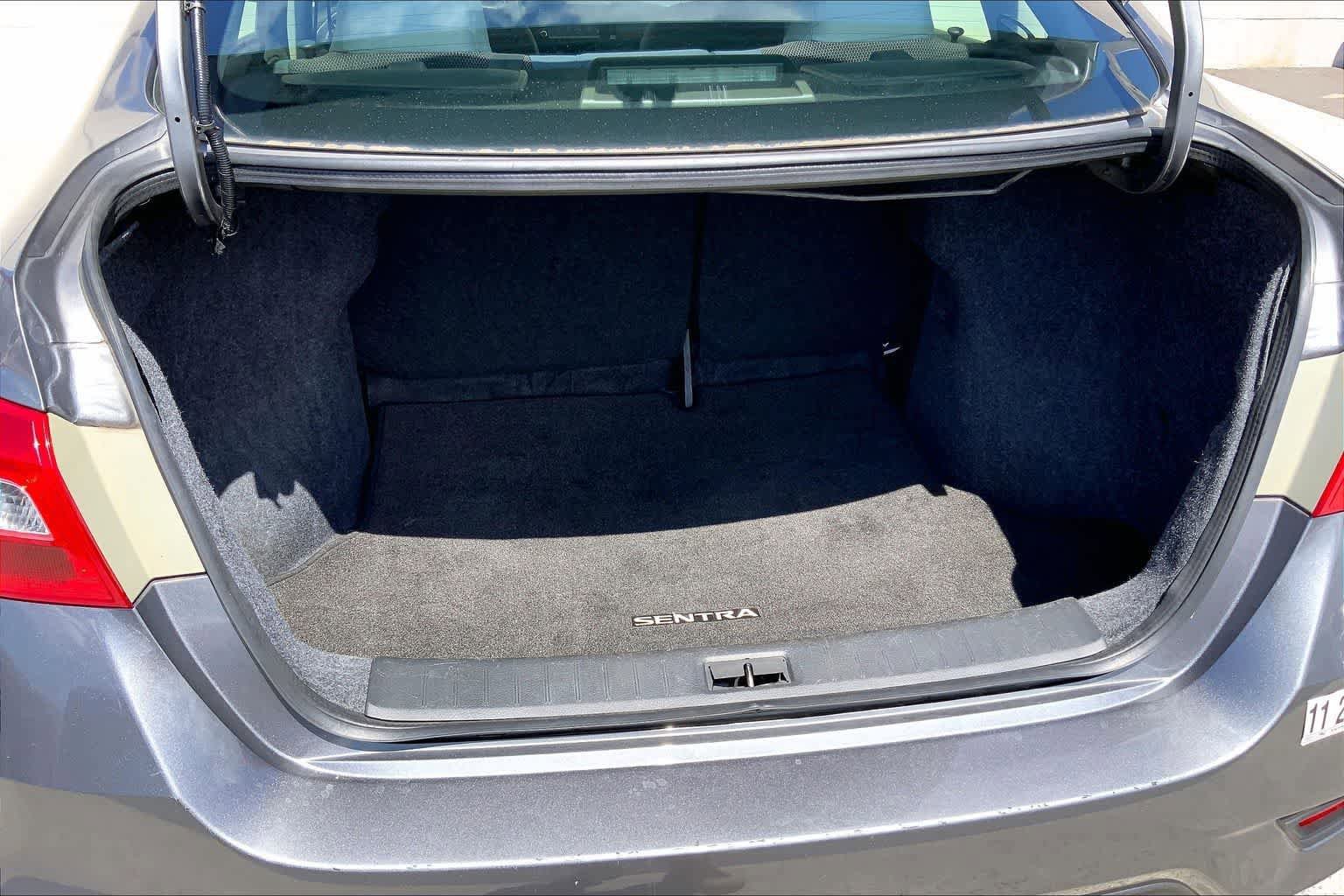 Used 2019 Nissan Sentra S FWD image 18