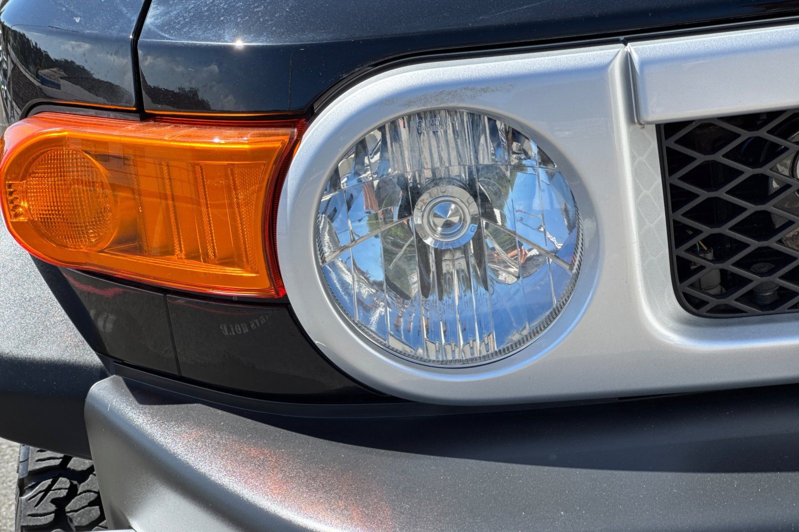 Used 2014 Toyota FJ Cruiser 4WD w/ Upgrade Package image 11
