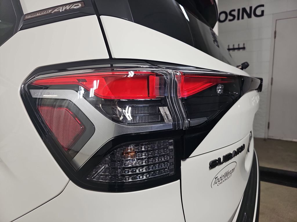 Used 2025 Subaru Forester Sport image 39