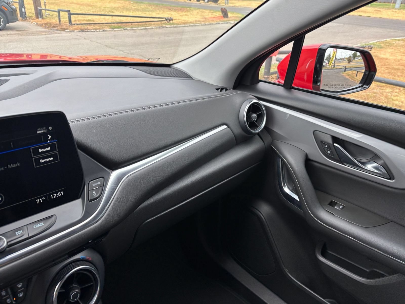 Used 2025 Chevrolet Blazer LT FWD image 36