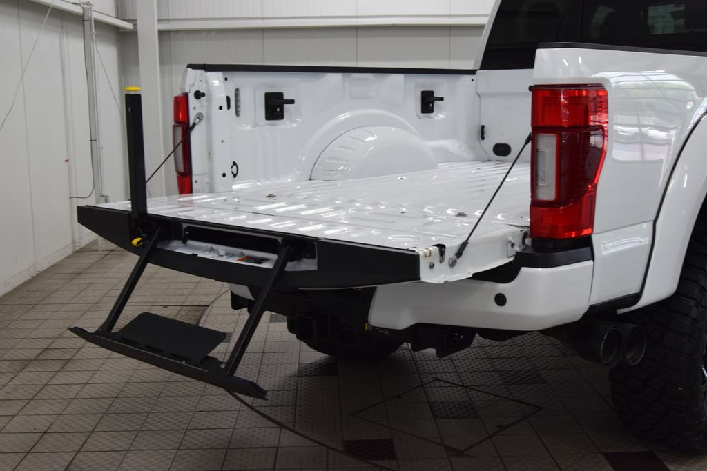 Used 2022 Ford F250 Lariat w/ Lariat Ultimate Package AWD/4WD image 27