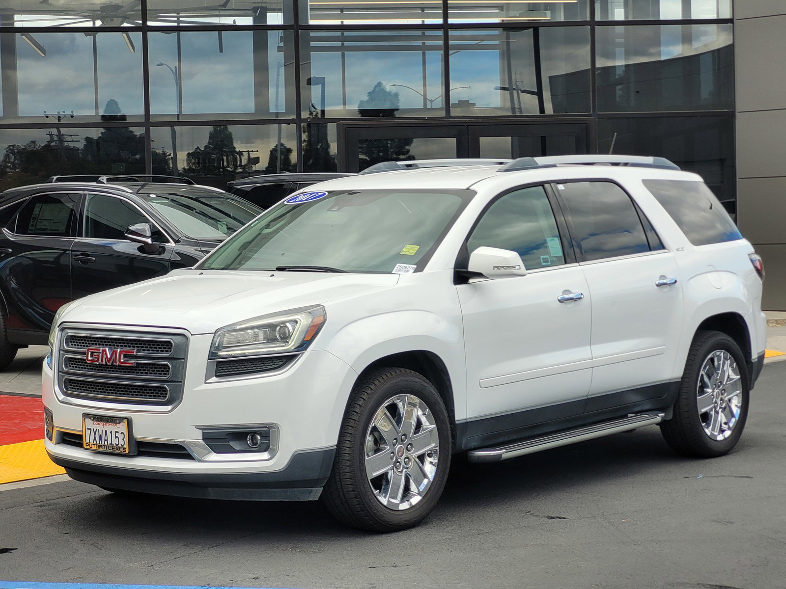Used 2017 GMC Acadia Limited SLT image 8