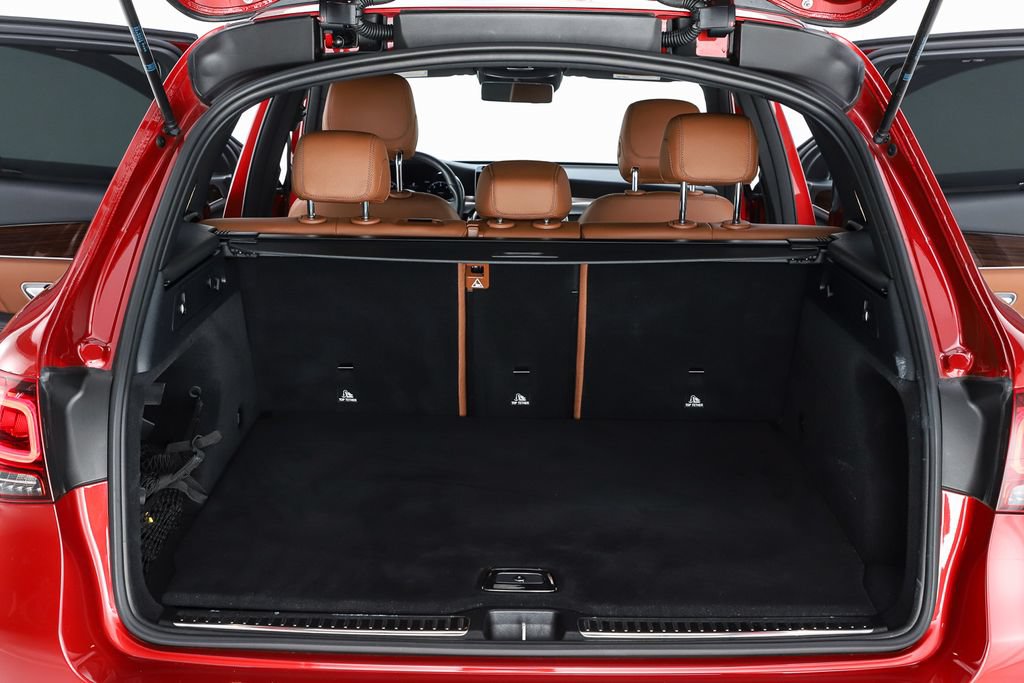 Used 2021 Mercedes-Benz GLC 300 4MATIC image 29