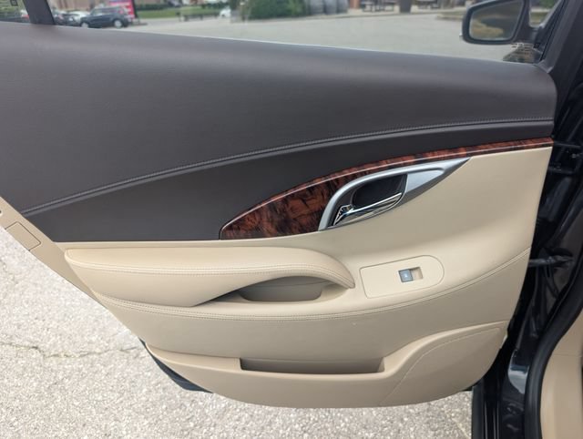 Used 2012 Buick LaCrosse Premium FWD image 18