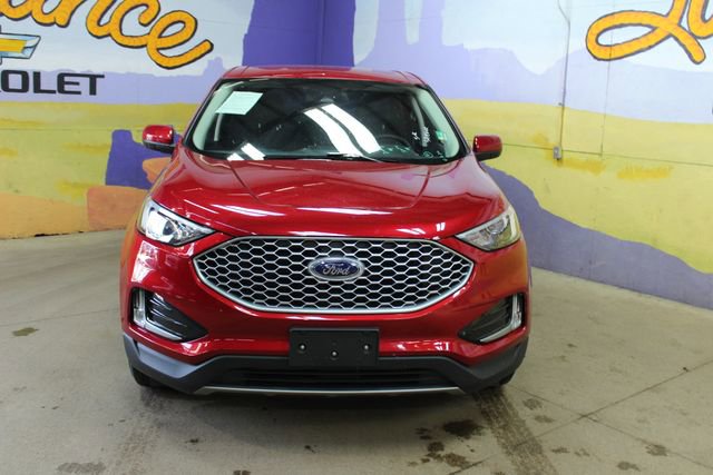 Used 2024 Ford Edge SEL w/ Convenience Package image 3