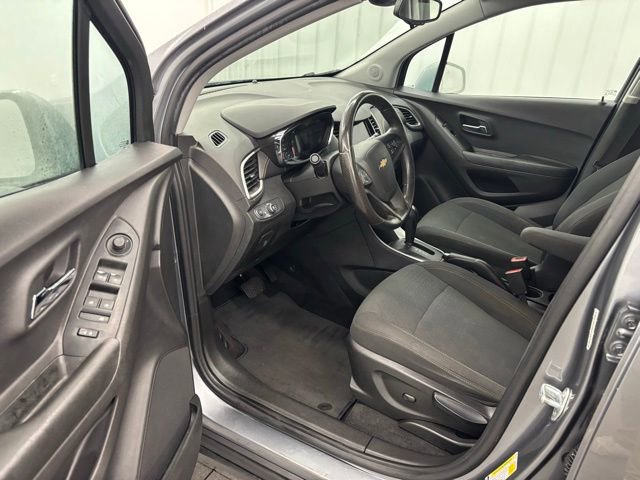 Used 2020 Chevrolet Trax LS w/ Tint and Cruise Package image 9