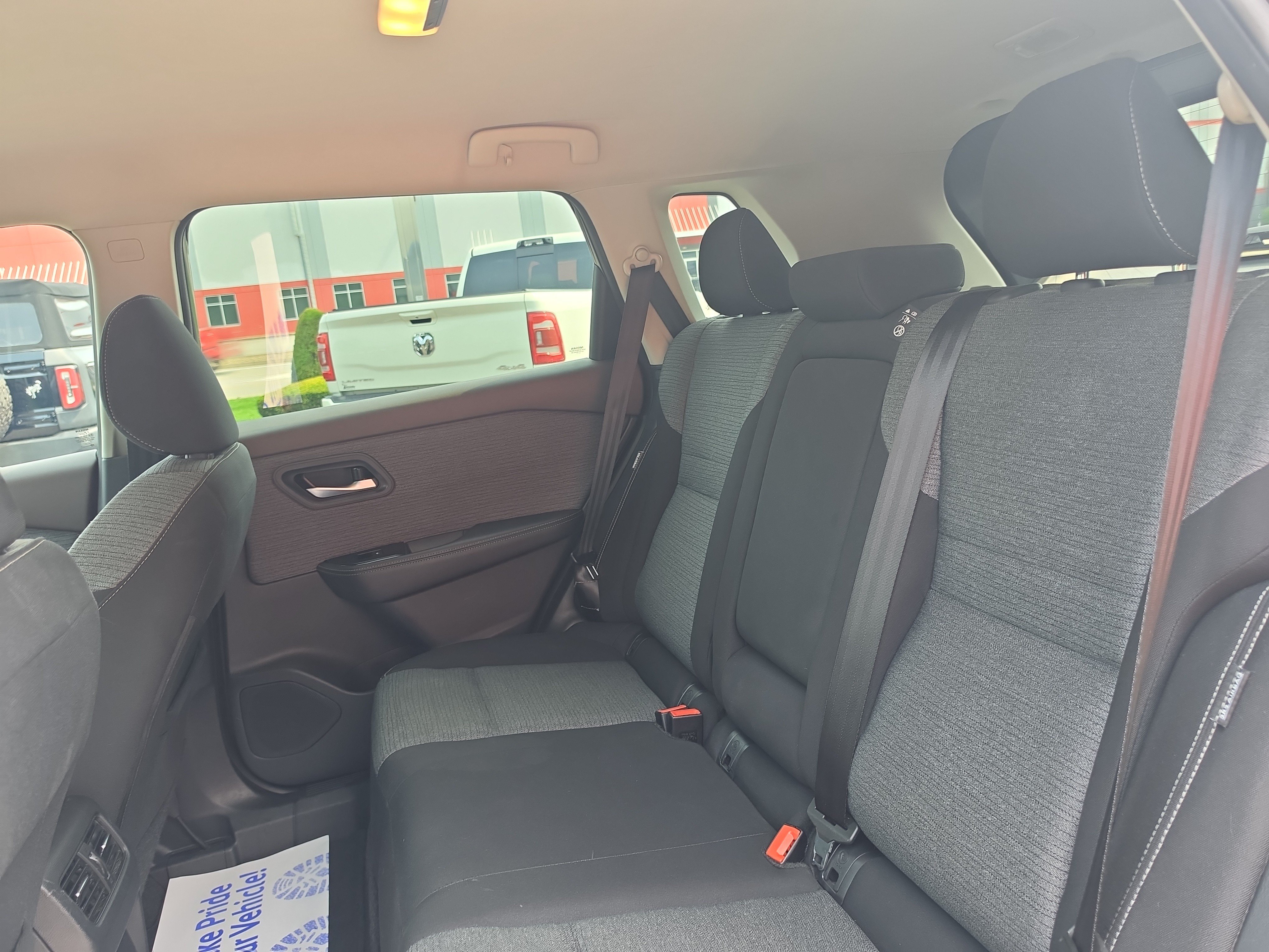 Used 2021 Nissan Rogue SV AWD/4WD image 14