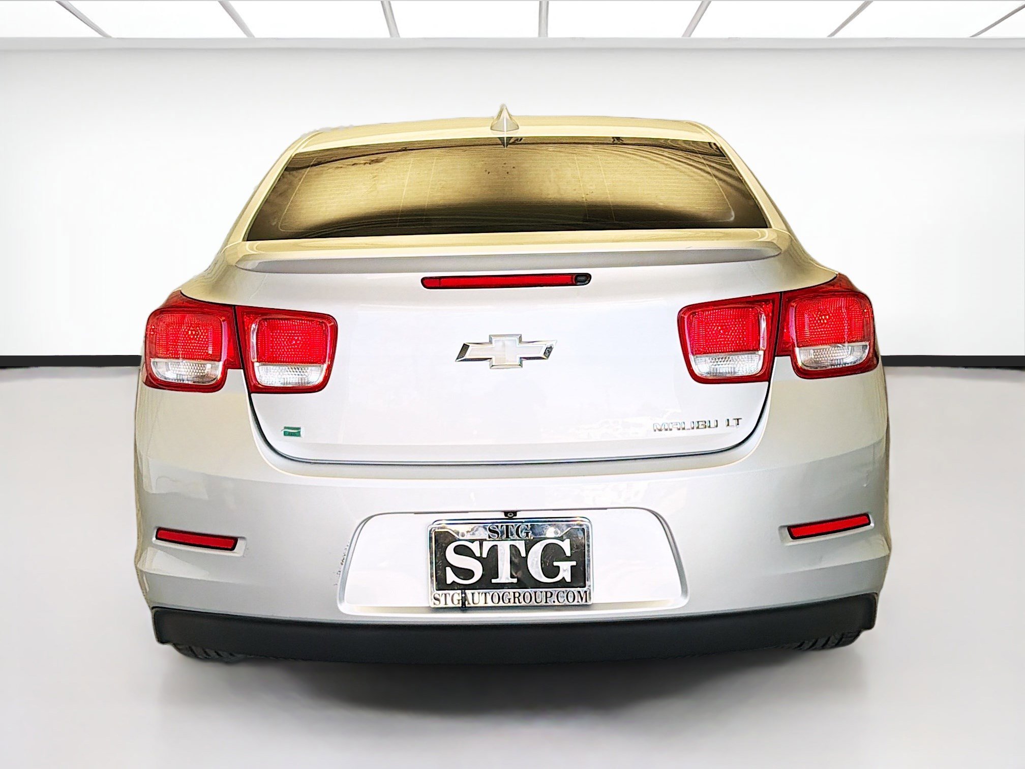 Used 2015 Chevrolet Malibu LT w/ Power Convenience Package FWD image 5