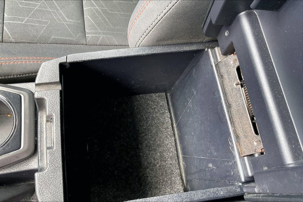 Used 2017 Toyota Tacoma TRD Off-Road w/ Tow Package (A/T) image 20