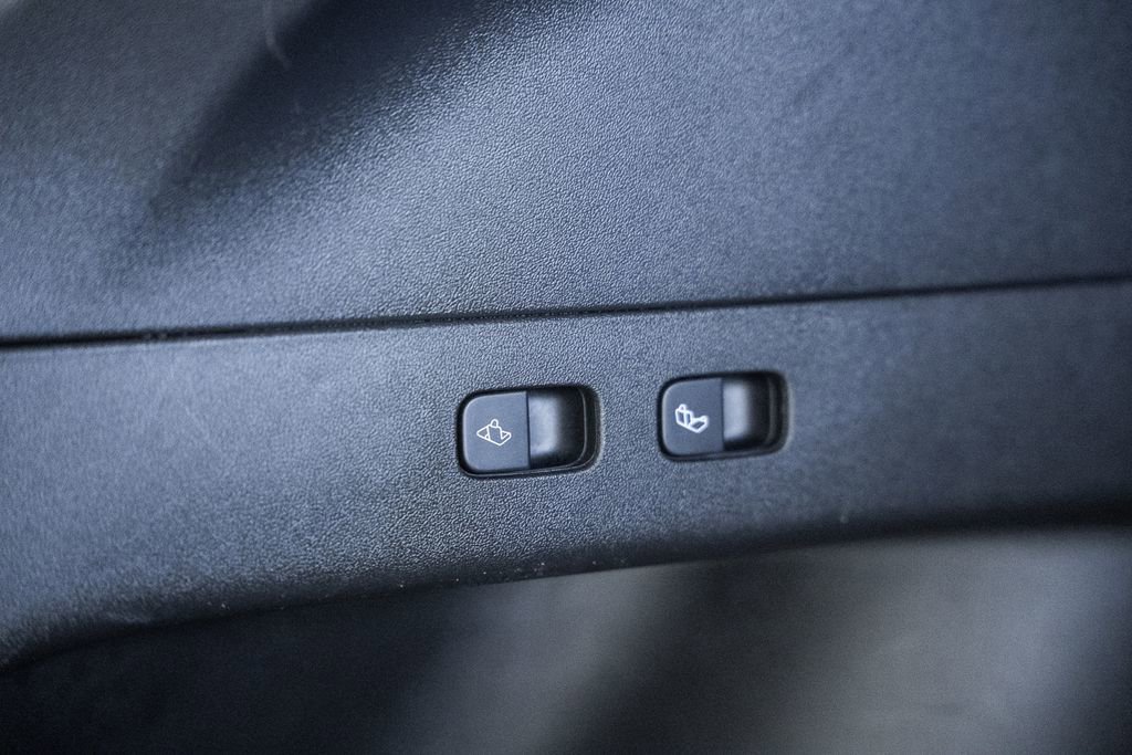 Used 2020 Tesla Model Y Performance image 13