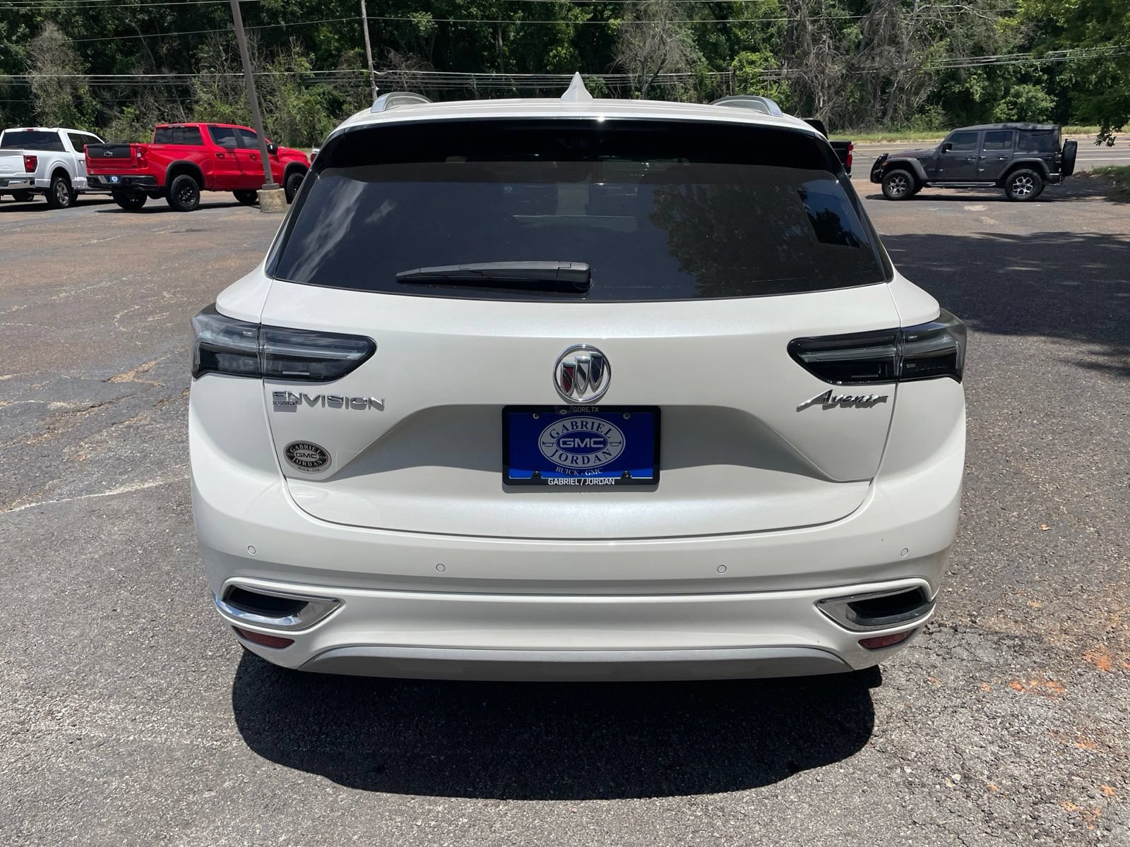 Used 2023 Buick Envision Avenir AWD/4WD image 5