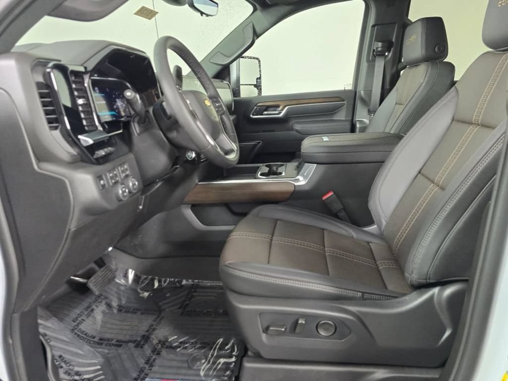 New 2026 Chevrolet Silverado 2500 High Country w/ High Country Premium Package AWD/4WD image 22