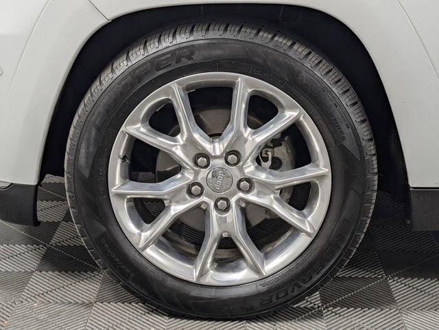 Used 2015 Jeep Grand Cherokee Summit image 4