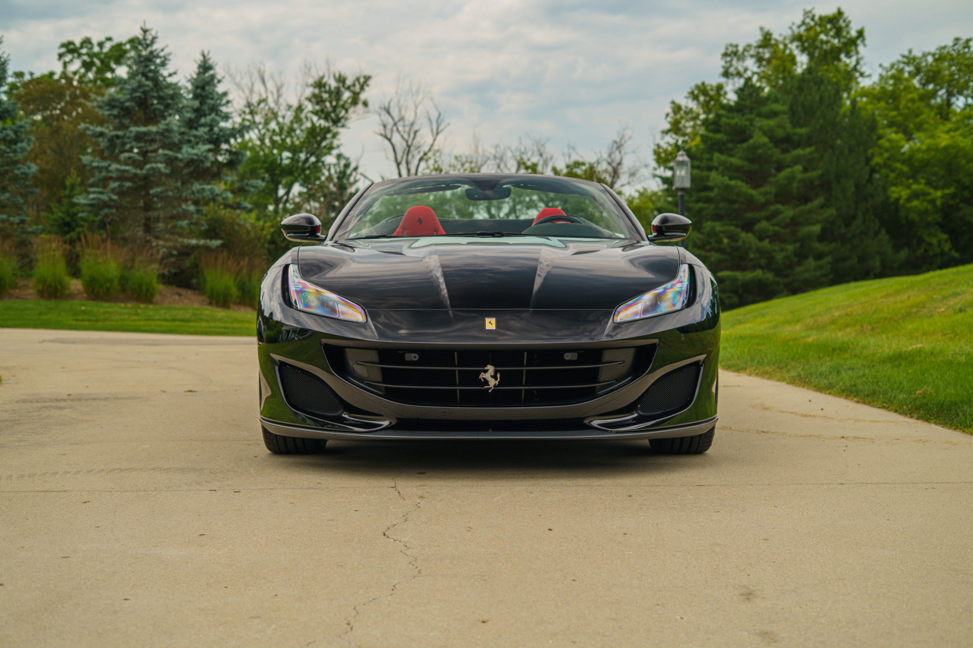 Used 2019 Ferrari Portofino RWD image 25