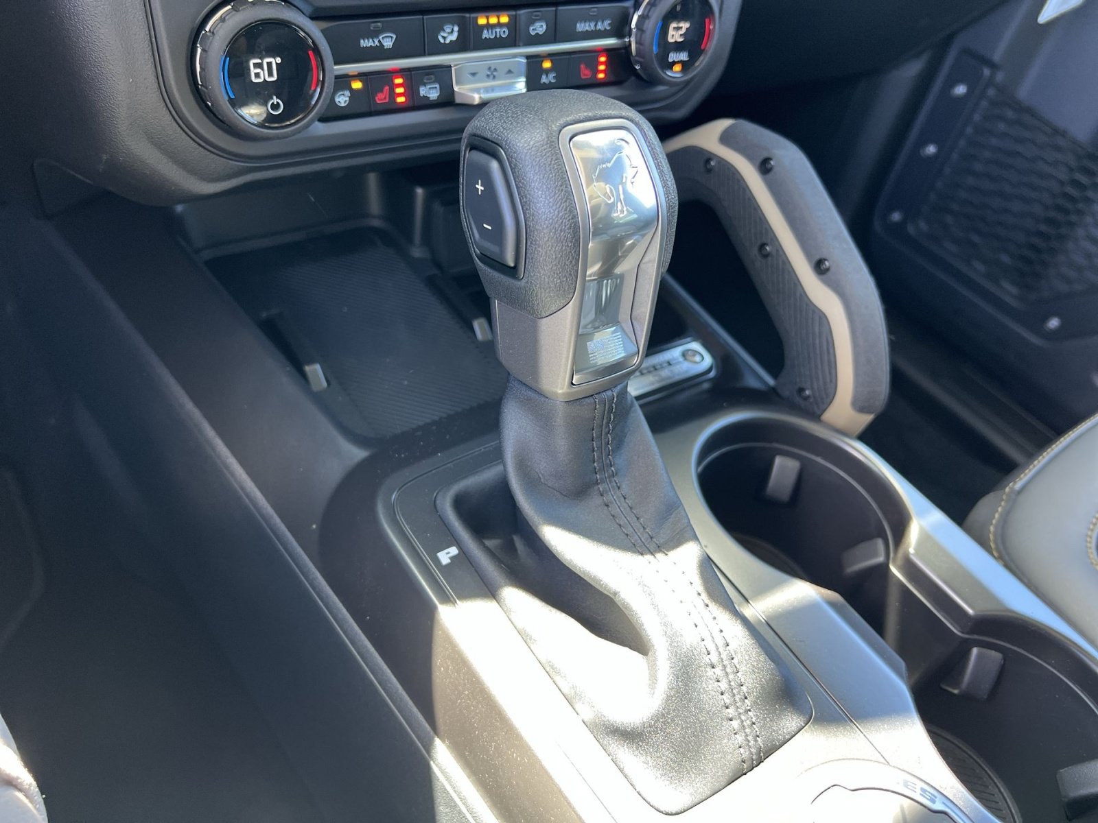 New 2026 Ford Bronco Badlands AWD/4WD image 22