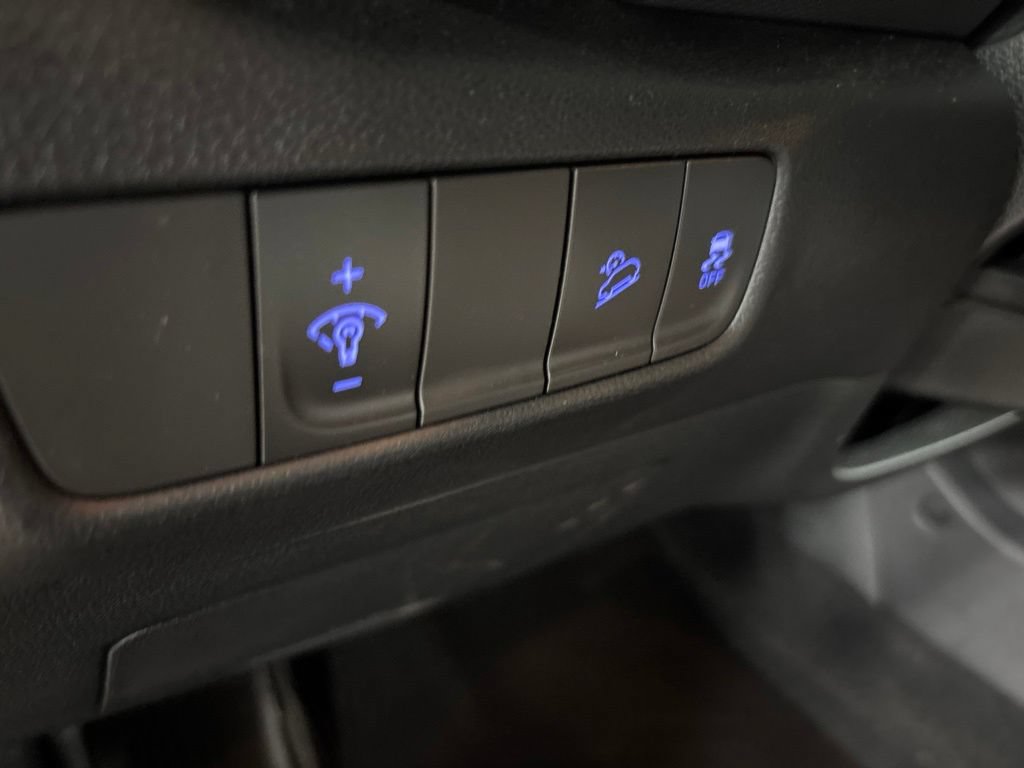 Certified 2023 Hyundai Kona SEL w/ Convenience Package AWD/4WD image 13