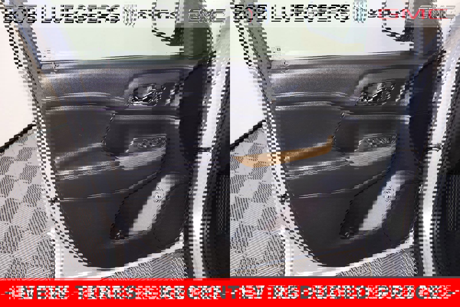 Used 2019 GMC Acadia SLE image 11