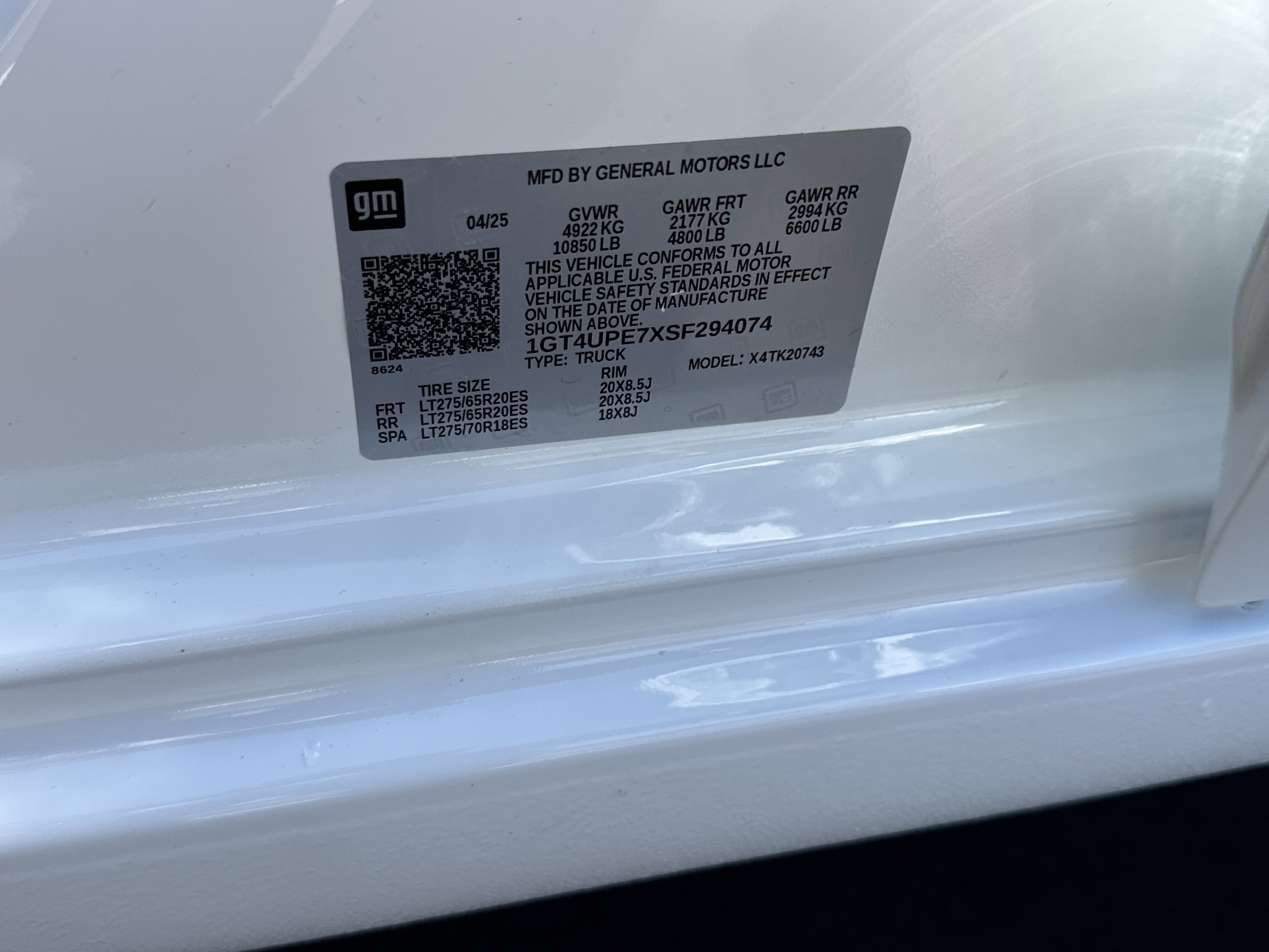 Certified 2025 GMC Sierra 2500 AT4 image 34