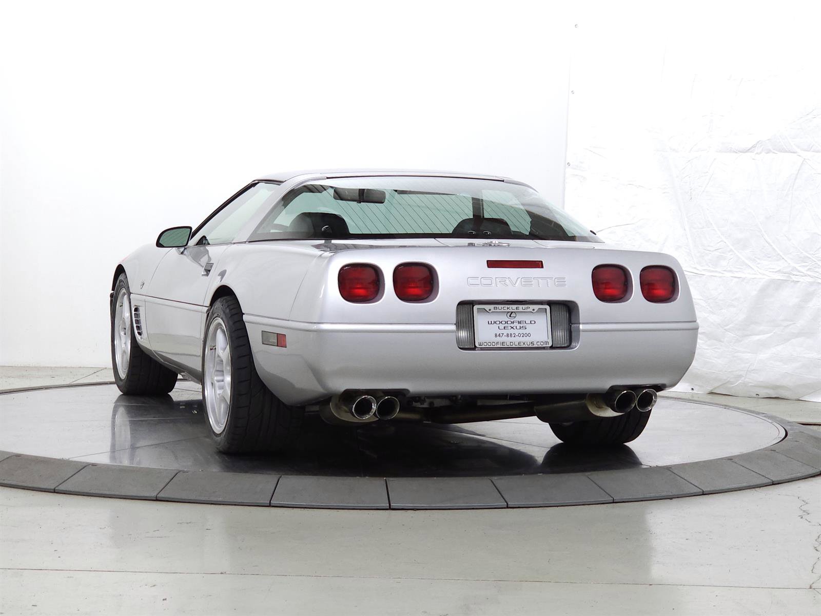 Used 1996 Chevrolet Corvette Coupe RWD image 6