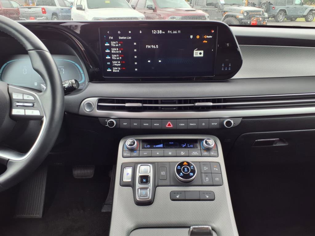 Used 2025 Hyundai Palisade SEL image 13
