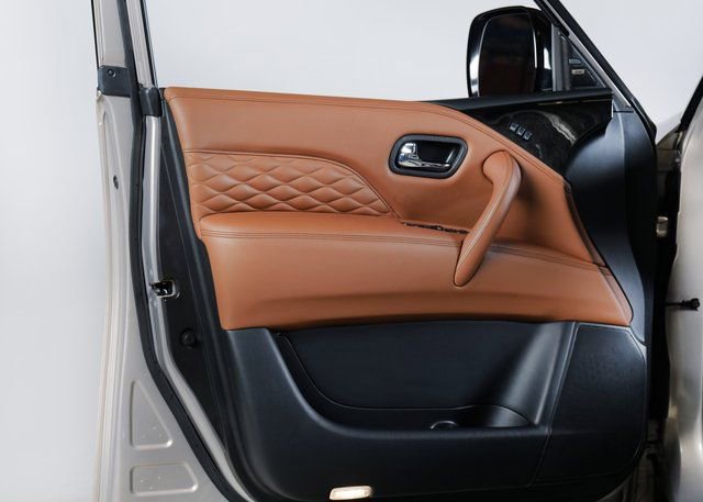 Used 2019 INFINITI QX80 Luxe w/ 22" Wheel Package image 32