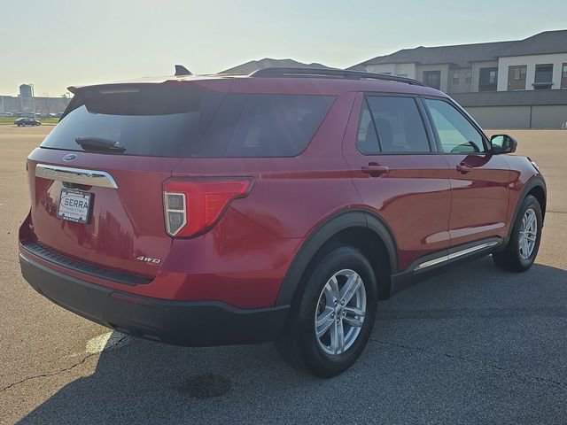 Used 2022 Ford Explorer XLT AWD/4WD image 13