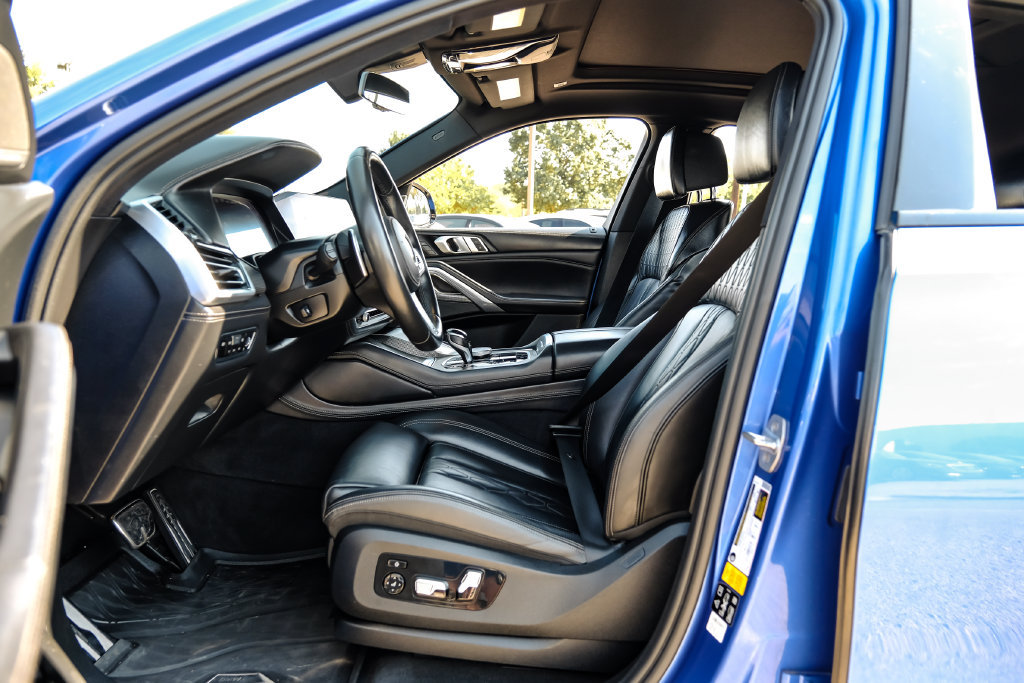 Used 2020 BMW X6 M50i w/ Premium Package AWD/4WD image 36