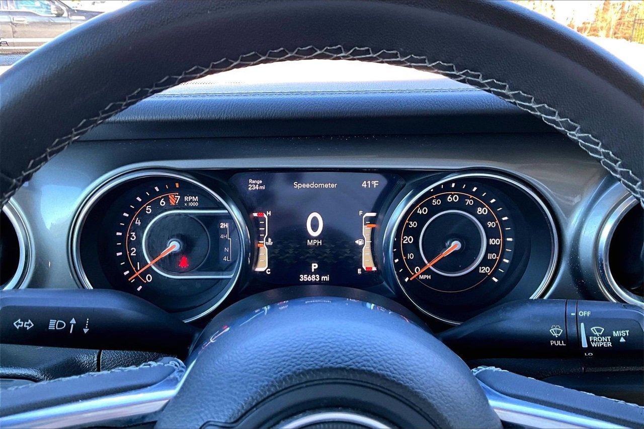 Certified 2023 Jeep Gladiator Overland image 10