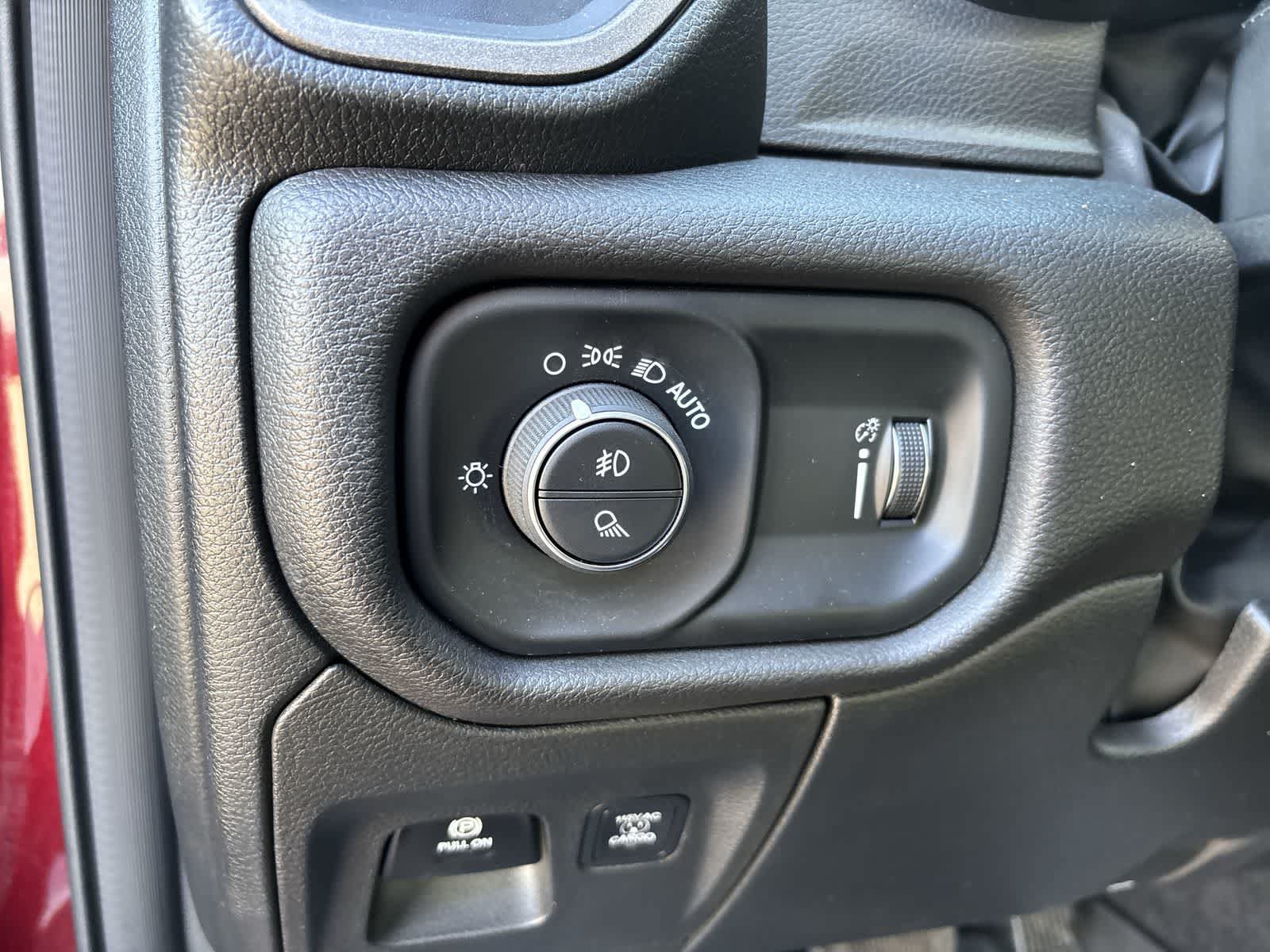 Used 2025 RAM 1500 Tradesman AWD/4WD image 10