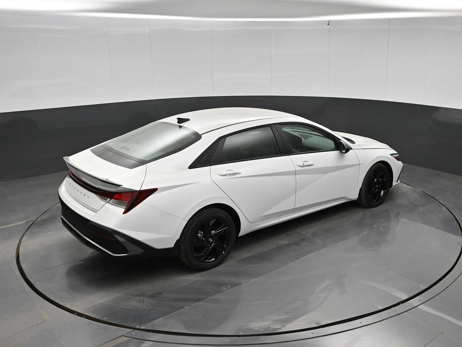 New 2026 Hyundai Elantra Sport FWD image 31