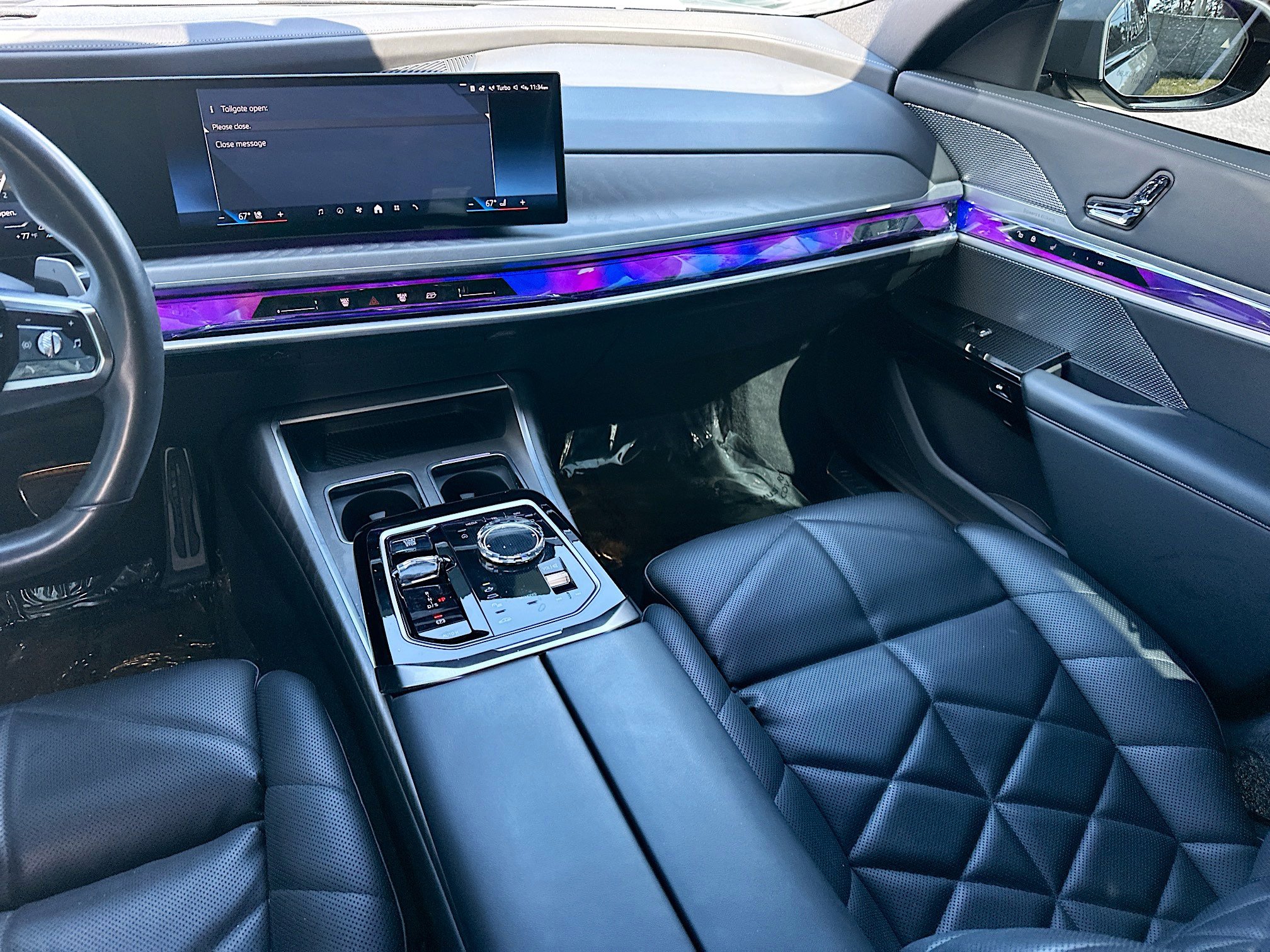 Used 2023 BMW 740i w/ Parking Assistance Package image 24